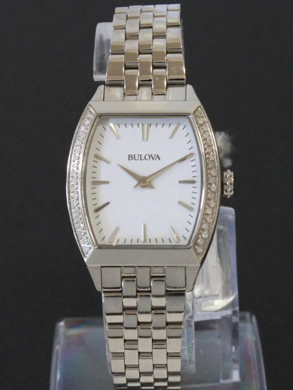 Bulova classic tonneau